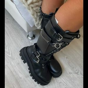 NEW Zara Leather Blogger's Favorite High Shaft Laced Lug Boots W/Pocket Size 9